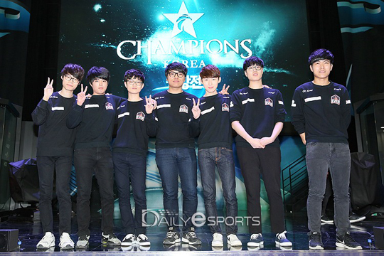 챔피언스 승격에 성공한 ESC 에버.