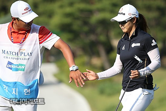 김지현, '퍼팅神 그 분이 오셨어요!''