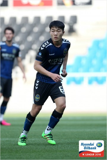 베트남출신의르엉쑤언쯔엉은광주전에서K리그클래식데뷔전을치렀다.(사진=한국프로축구연맹제공)