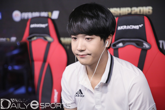 2위로 8강에 합류한 임진홍.