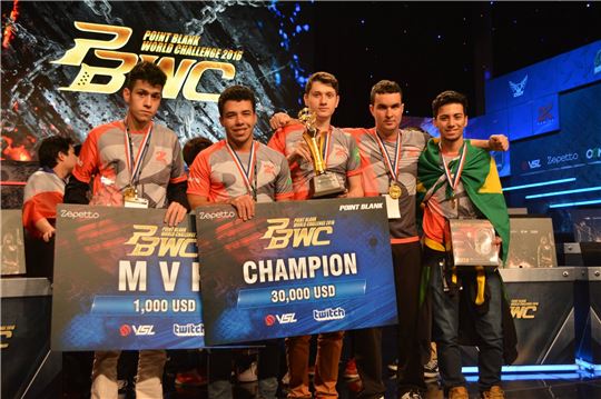 PBWC 2016 최종 우승한 브라질 대표팀 '2Kill Gaming'.