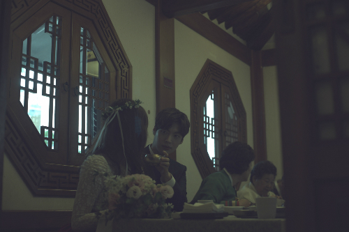 구혜선·안재현 부부, 결혼식 대신한 가족 축하연 사진 네 장