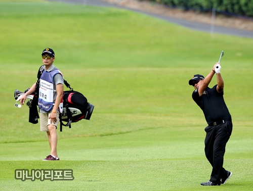 세컨샷하는 김대섭