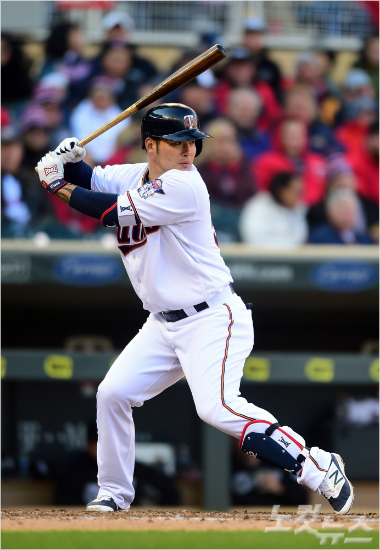 '보는게먼저'최근상대의집요한속구승부에고전하고있는메이저리그미네소타박병호.(사진=노컷뉴스DB)