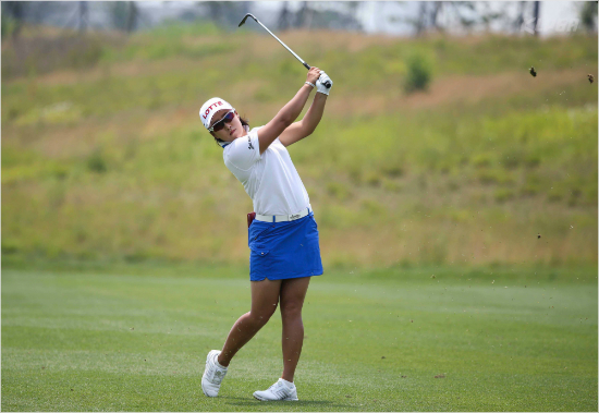 김해림은한국여자프로골프(KLPGA)투어한국여자오픈2라운드도선두로마쳐생애첫'내셔널타이틀'에한걸음다가섰다.(사진=KLPGA제공)