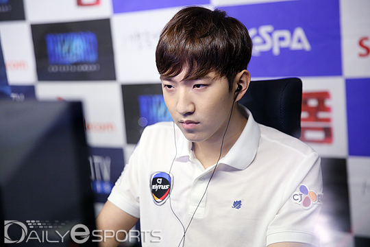 CJ 김준호, 28번째 프로리그 100승 고지 밟았다