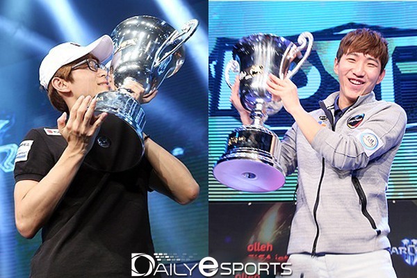 kt 롤스터 주성욱(왼쪽)과 CJ 엔투스 김준호가 프로리그 통산 100승을 놓고 2주째 경합을 펼치고 있다.