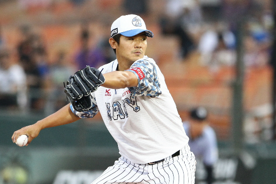 '공룡넘어팀5연승노린다!'롯데자이언츠노경은이5일마산구장에서열릴'2016타이어뱅크KBO리그'NC전에선발로나선다.4연승을달리고있는롯데는노경은을필두로5연승을노린다.(사진=롯데자이언츠제공)