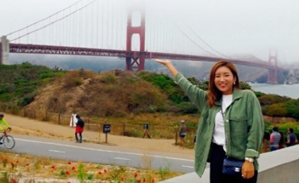 ▲US여자오픈에서올림픽출전권획득을위한마지막도전을펼치는이보미가대회개막에앞서인근샌프란시스코의금문교를찾아기념촬영을하고있다.사진=이보미인스타그램