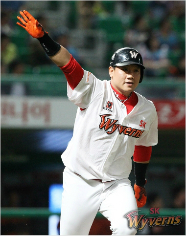 '2016타이어뱅크KBO리그'6월MVP로선정된LG출신SK소속최승준.(자료사진=SK)