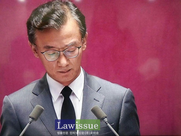 전재수의원이 5분자유발언을 통해 김홍영검사의 죽음에 대한 진상규명을 촉구하고 있다.