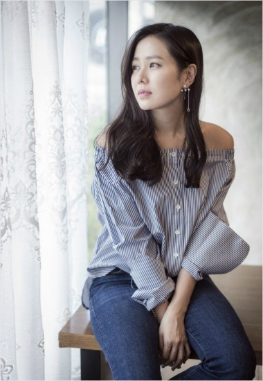 영화'비밀은없다'에서연홍역을연기한배우손예진.(사진=CJ엔터테인먼트제공)