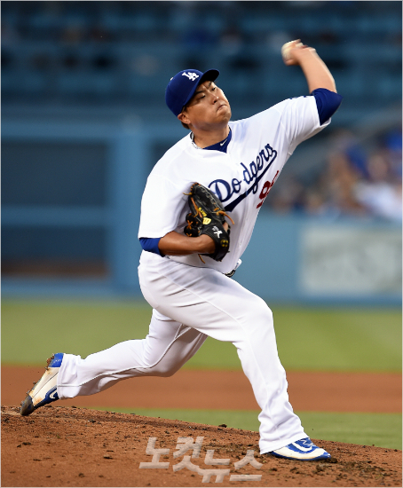 LA다저스류현진이8일(한국시각)샌디에이고와홈경기에서2년만에빅리그선발등판해역투하고있다.(LA=노컷뉴스)
