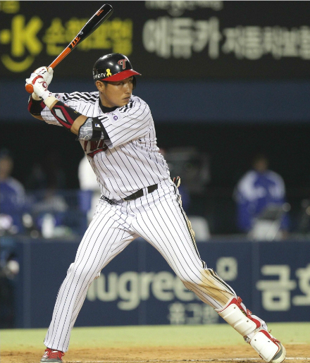 '오늘은내가해결사!'LG채은성이12일잠실구장에서열린'2016타이어뱅크KBO리그'한화이글스전에서맹활약을펼쳐팀의승리를견인했다.(사진=LG트윈스제공)