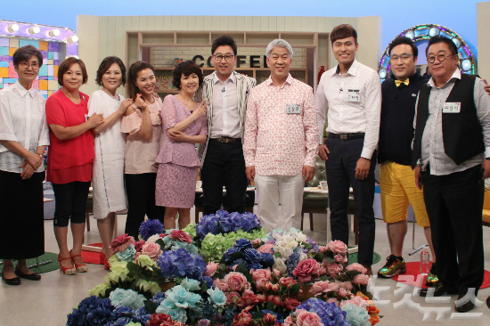 CBS TV '꽃다방' 이경애, "부모님의 마지막 모습은 입맞춤"