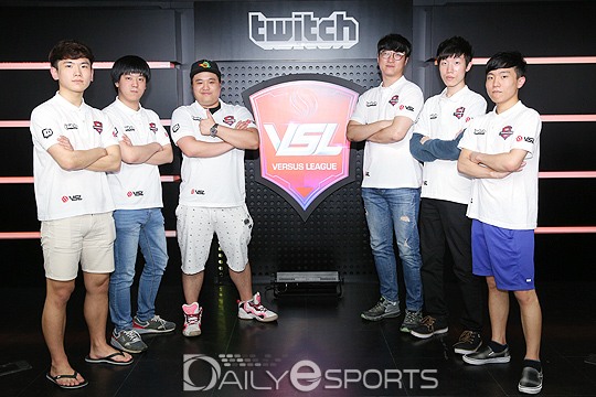 A조 1위로 8강에 오른 팀 갓.