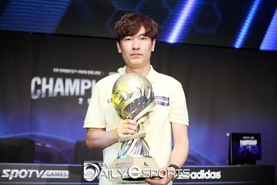 피파온라인3 챔피언십 2014 시즌2 우승자 김정민.