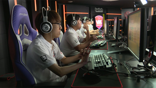 무실 세트로 B조 1위를 차지한 HOS.