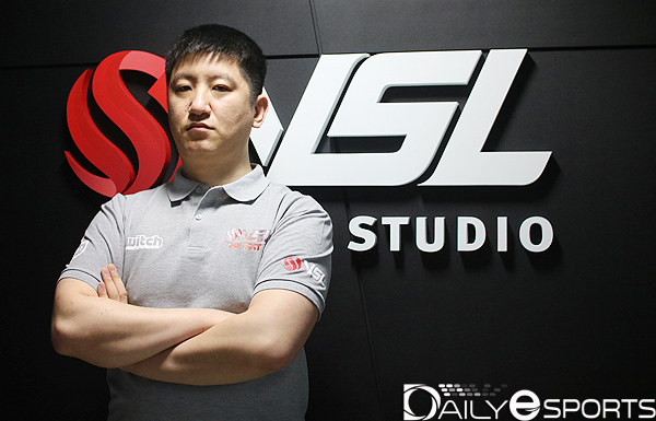 조2위로 8강에 진출한 '엠비씨'.