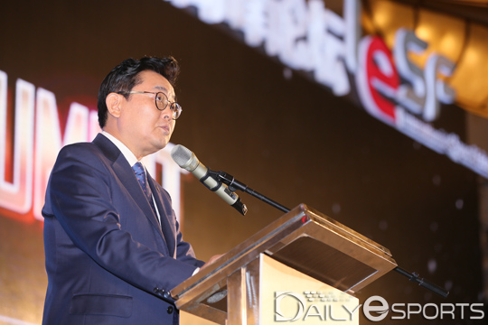 e스포츠 정상회의 개최…전병헌 회장 "e스포츠 위해 아카데미 및 반도핑기구 설립"