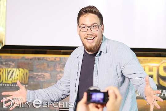 메디브와 파티를 구하라! 하스스톤 '한 여름 밤의 카라잔' 4개 지구는?