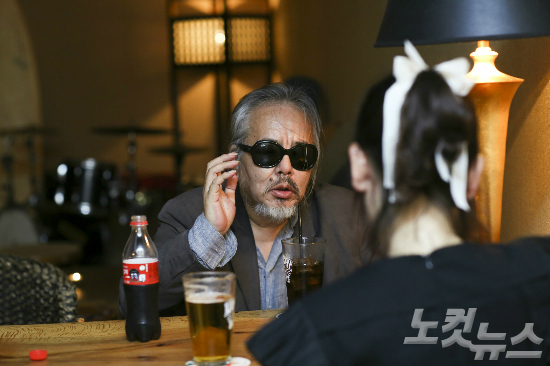 전인권밴드는오는9월부산해운대벡스코에서콘서트'걱정말아요그대'연다.콘서트를앞두고부산을찾은그는부산에대한추억,음악인생에대해담담하게털어놓았다.(사진=slow배성환작가제공)