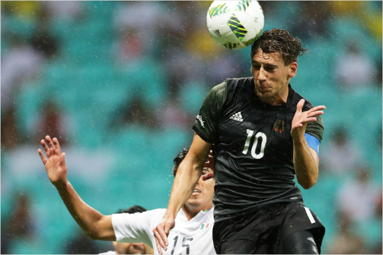 독일주장레온고레츠카.(사진=키커홈페이지)