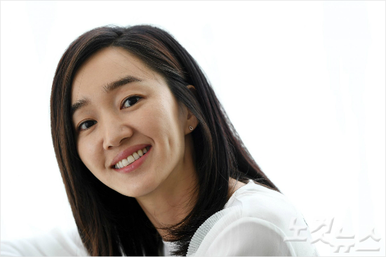 영화'국가대표2'주연배우수애가지난달28일오후서울삼청동한카페에서CBS노컷뉴스와인터뷰전포즈를취하고있다.(사진=황진환기자/자료사진)