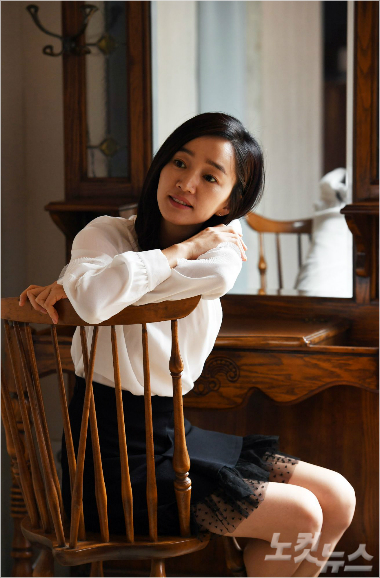 영화'국가대표2'주연배우수애가지난달28일오후서울삼청동한카페에서CBS노컷뉴스와인터뷰전포즈를취하고있다.(사진=황진환기자/자료사진)