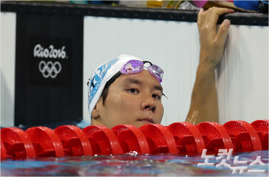 우여곡절끝에리우올림픽출전권을얻은박태환은남자자유형400m에서예선10위로결선진출이좌절됐다.리우데자네이루(브라질)=올림픽사진공동취재단