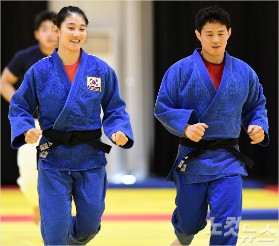 유도올림픽대표팀김잔디가4일(현지시각)브라질리우데자네이루바하유도훈련장에서최민호코치와함께훈련을하고있다.올림픽사진공동취재단