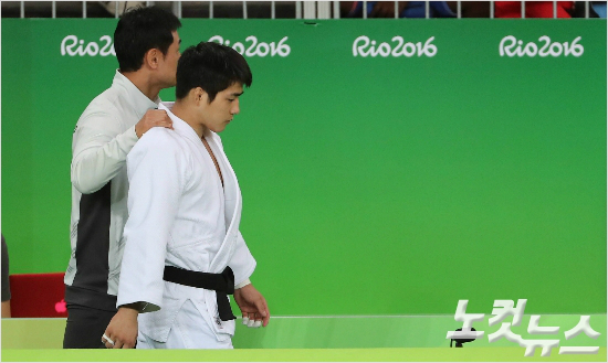 남자유도73kg급세계랭킹1위안창림은리우올림픽의금메달유력후보로평가됐지만16강에서예상하지못한패배로조기탈락의아쉬움을맛봤다.(올림픽사진공동취재단)