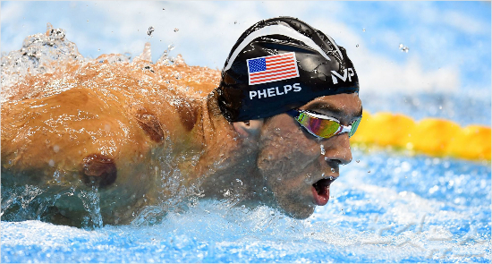 미국마이클펠프스가8일오후(현지시간)브라질리우데자네이루바하올림픽수영경기장에서열린접영200m준결승경기에서역영하고있다.(올림픽사진공동취재단)