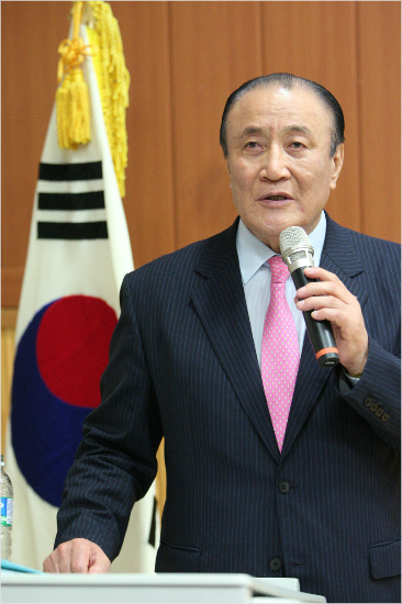 서병문한국주물공업협동조합이사장은제38대대한민국배구협회장선거에서전체81표가운데40표를얻어최종당선의영예를안았다.(사진=대한민국배구협회제공)