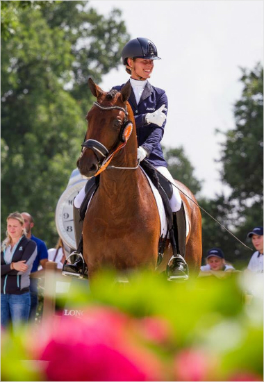말의건강을위해올림픽을포기한코넬리센.(사진=아델린데코넬리센페이스북)