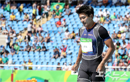 한국육상의간판김국영은리우올림픽남자100m예선에서10초37로준결승진출이좌절됐다.(올림픽사진공동취재단)