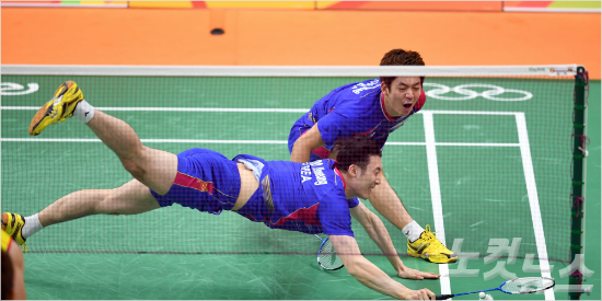 배드민턴남자복식대표팀의이용대와유연성(올림픽사진공동취재단)