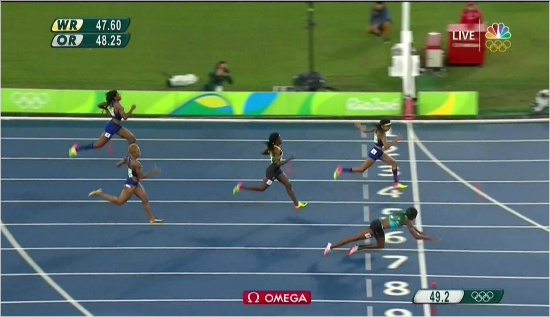 몸을날려금메달을목에건밀러.(NBC중계화면캡처)