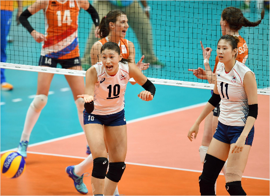 김연경이16일(현지시간)브라질리우데자네이루마라카나징유배구경기장에서진행된2016리우올림픽여자배구8강네덜란드전에서실점후아쉬워하고하고있다.(리우데자네이루=올림픽사진공동취재단)