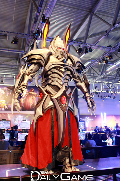 '히어로즈'에 참전을 기념해 한 자리를 차지한 알라라크.