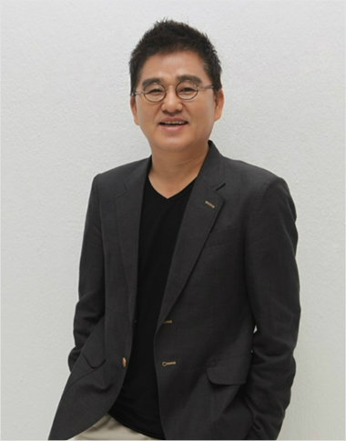 홍승성회장.(사진=큐브엔터테인먼트제공)