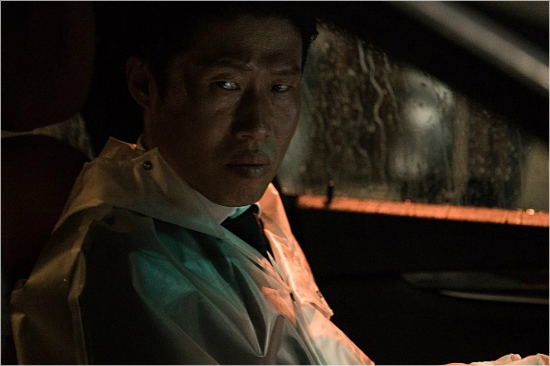 영화'럭키'에서킬러형욱역을맡은배우유해진.(사진='럭키'스틸컷)