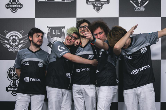 인츠 e스포츠. (사진=인츠 e스포츠 공식 페이스북 발췌)