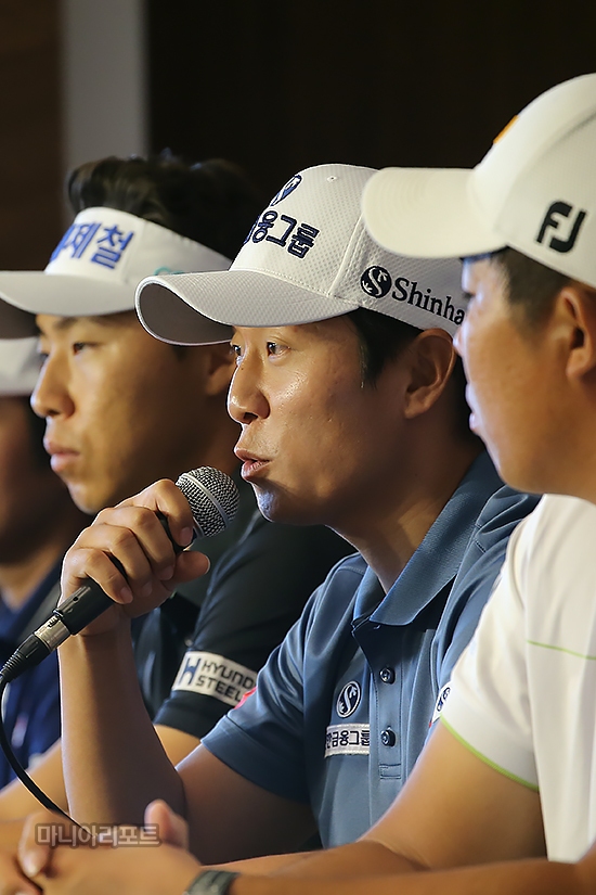 김경태가신한동해오픈공식기자회견에서질문에답하고있다.인천=박태성기자