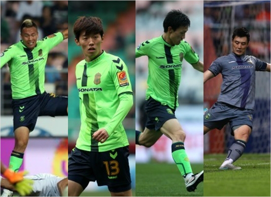 전북의'국대스틱4'.김신욱(왼쪽부터),김보경,이재성,권순태.(사진=한국프로축구연맹제공)