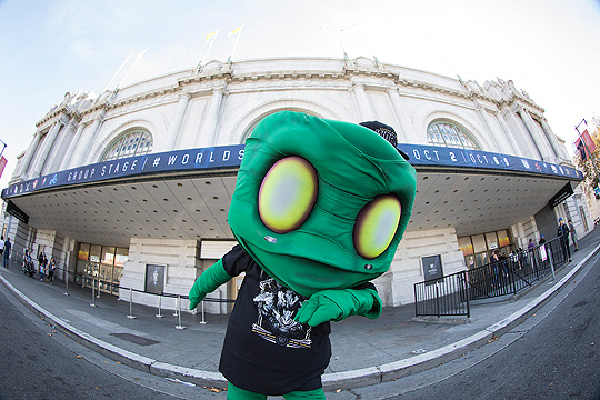 LCK 챔피언 락스, 롤드컵 8강을 잡아라! A조 2주차 현장스케치