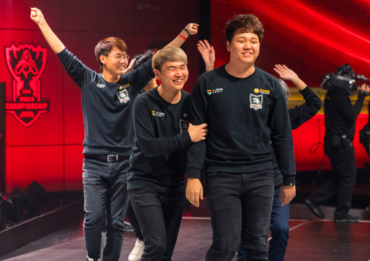 'LCK 챔피언' 락스와 'M5의 후예' ANX! 롤드컵 2주차 현장스케치(2)