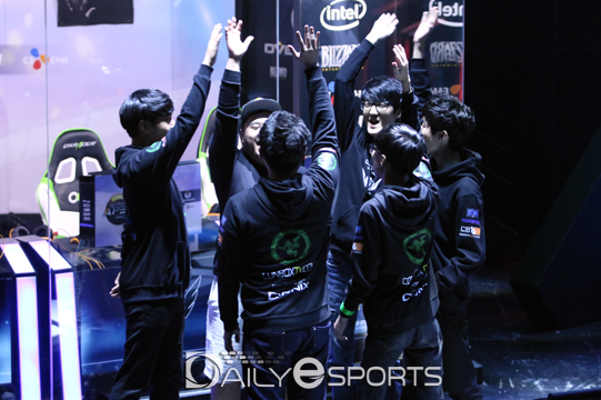 콘박스 탑식스, 마이티 스톰 완파하며 첫 승 신고…노영진 데뷔전 '합격점'