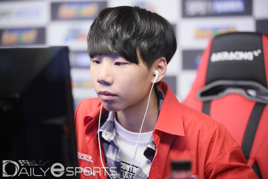 김승태를 제치고 조1위를 차지하며 이변을 일으킨 유창현.