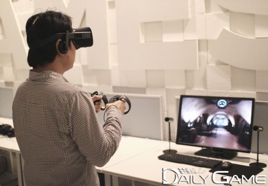 [이슈] VR 게임 '로보리콜', 멀미는 없애고 액션은↑